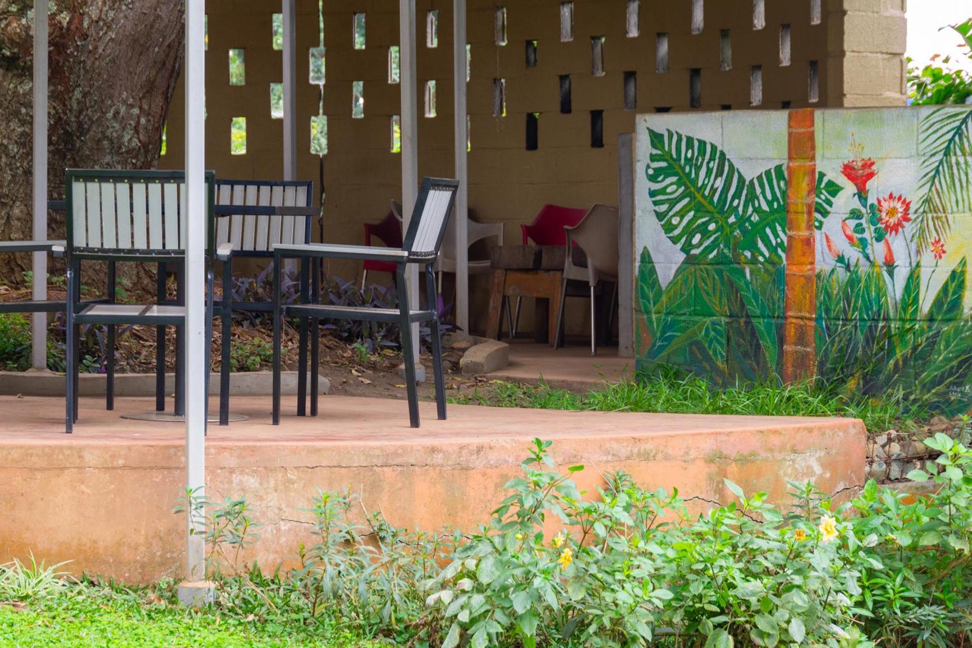 Dutchess Hotel And Restaurant Fort Portal Kültér fotó