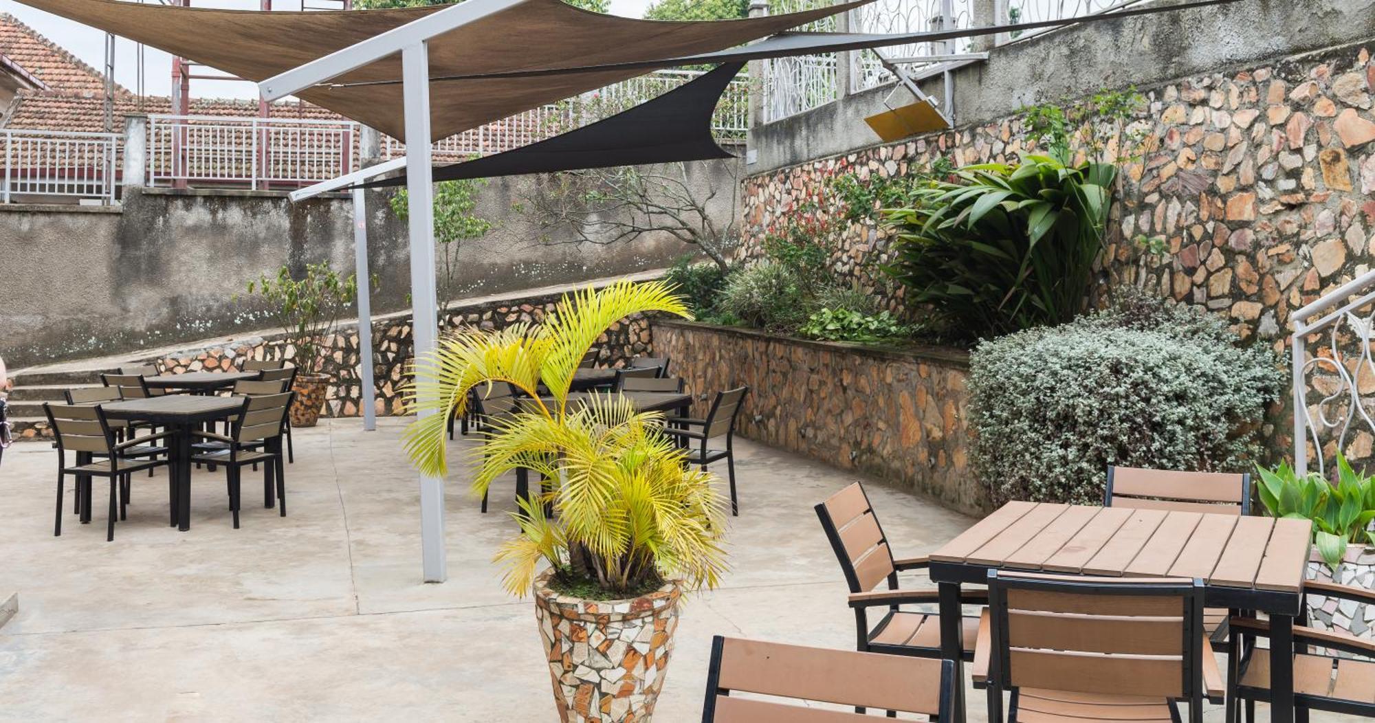 Dutchess Hotel And Restaurant Fort Portal Kültér fotó