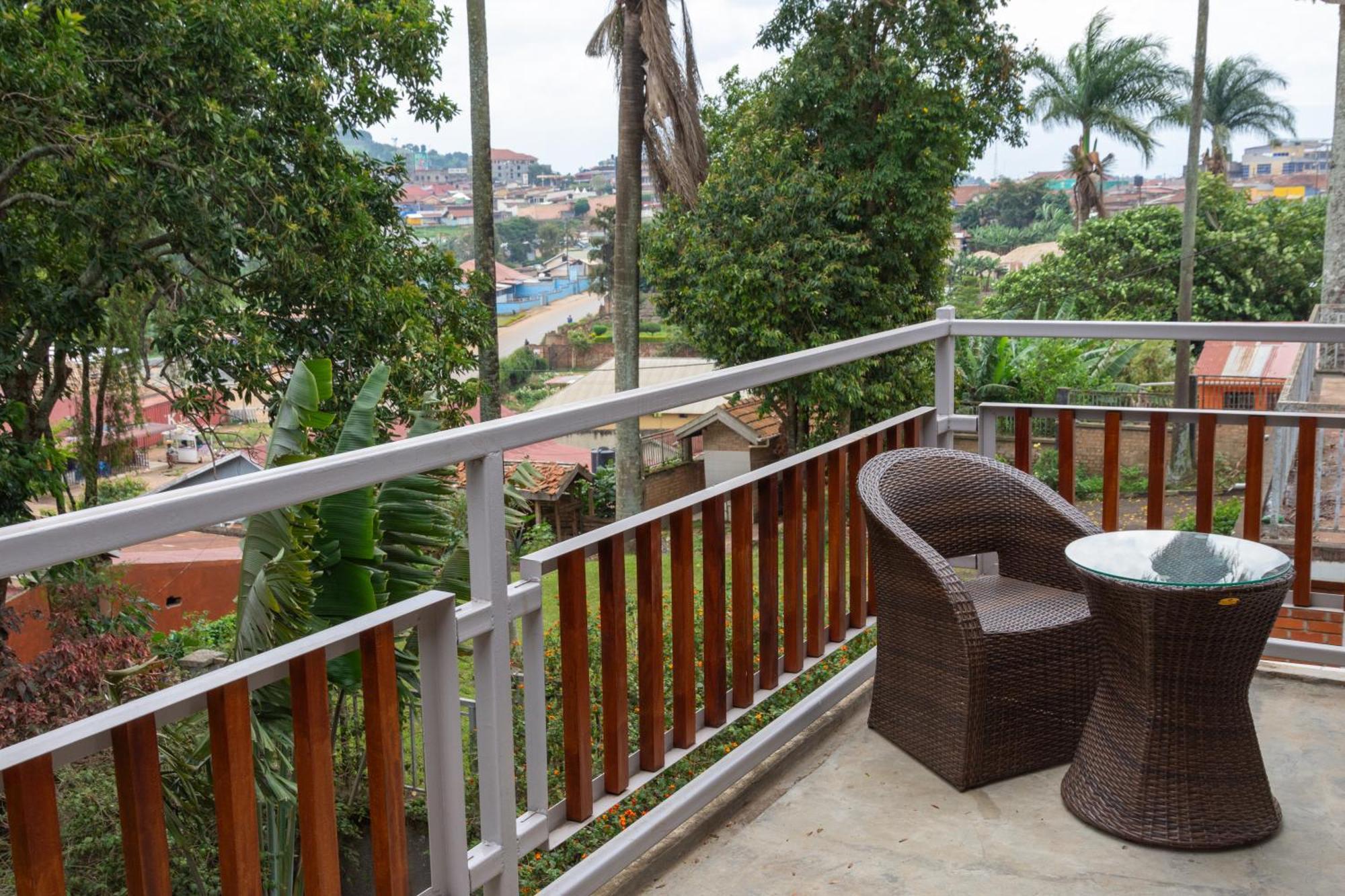 Dutchess Hotel And Restaurant Fort Portal Kültér fotó
