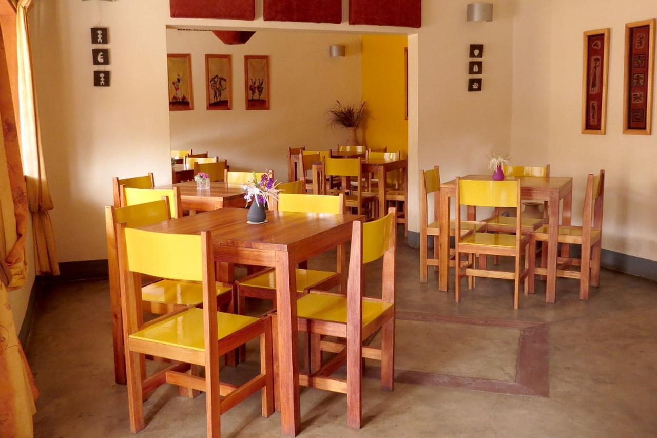 Dutchess Hotel And Restaurant Fort Portal Kültér fotó