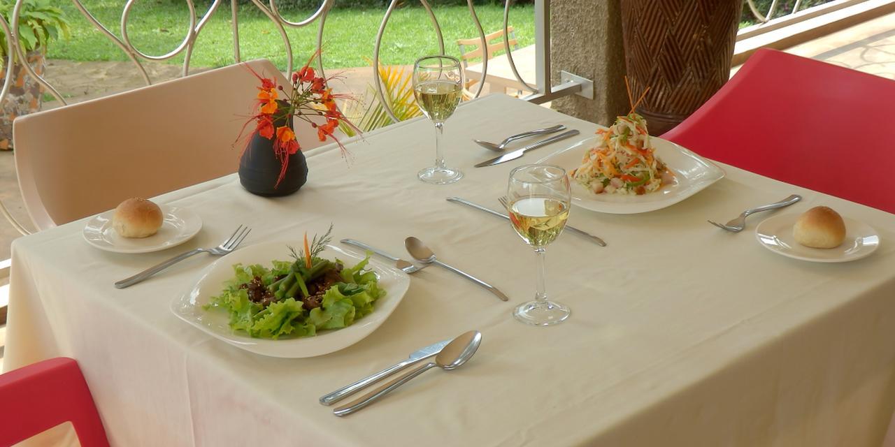 Dutchess Hotel And Restaurant Fort Portal Kültér fotó